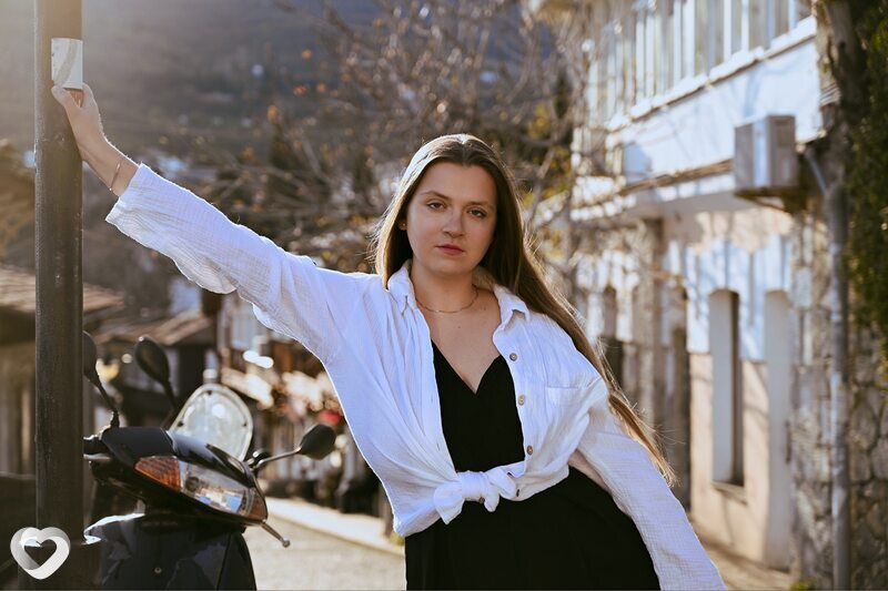Ульяна, 22, Ялте — анкета №3721882