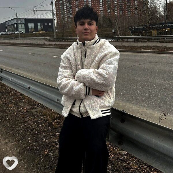 Мага, 19, Иркутске — анкета №3722385