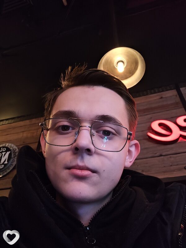 Александр, 20, Москве — анкета №3722391