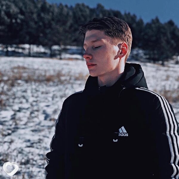 Виталий, 23, Улан-Удэ — анкета №3722720