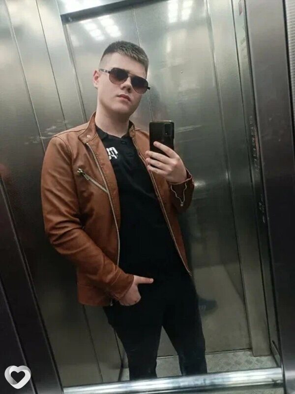 Станислав, 24, Брянске — анкета №3722848