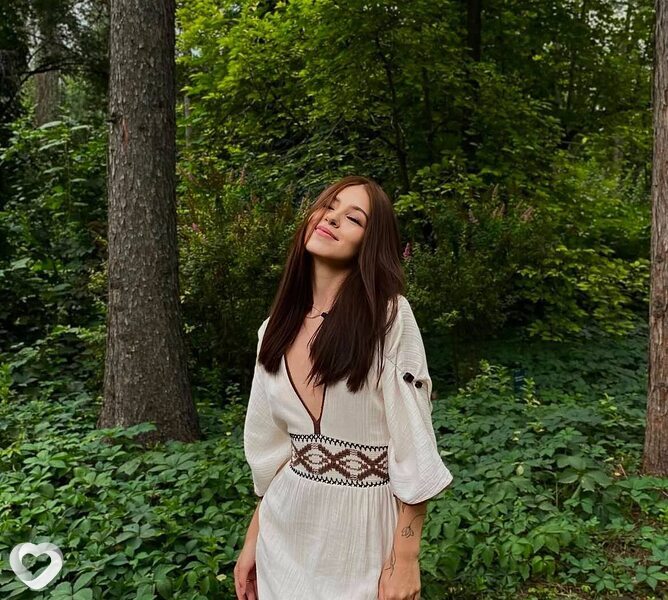 Алина, 25, Ростове-на-Дону — анкета №3723715