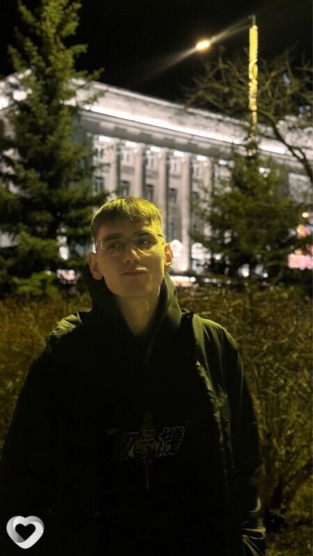 Кирилл, 21, Красноярске — анкета №3724907