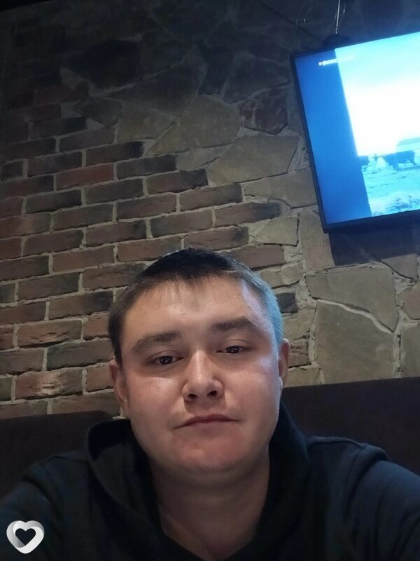 Виктор, 26, Волжском — анкета №3725320
