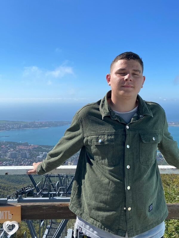 Дмитрий, 19, Краснодаре — анкета №3725754