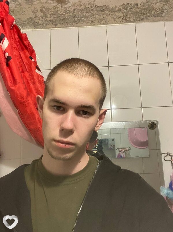 Арсений, 19, Екатеринбурге — анкета №3725699