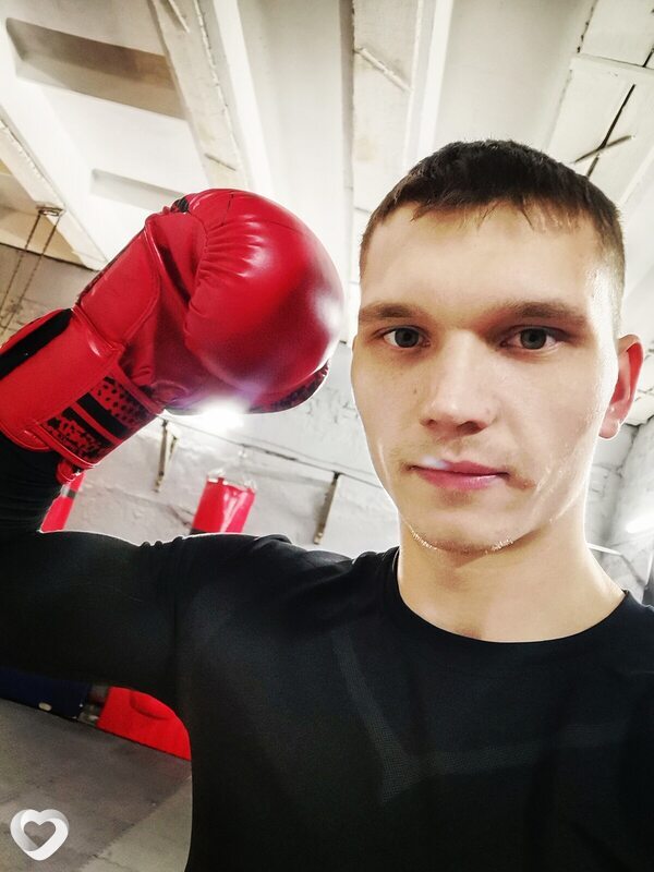 Александр, 26, Братске — анкета №3726013