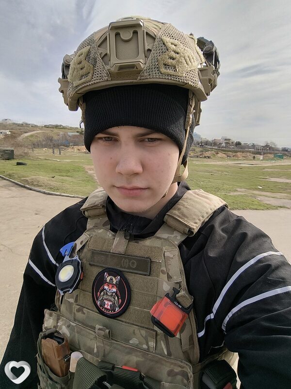 Денис, 18, Севастополе — анкета №3726065