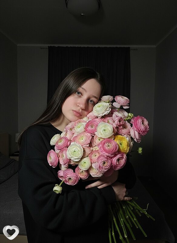 Полина, 18, Москве — анкета №3726076