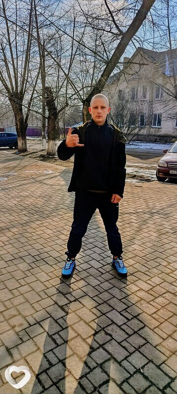 Дмитрий, 20, Донецке — анкета №3726079