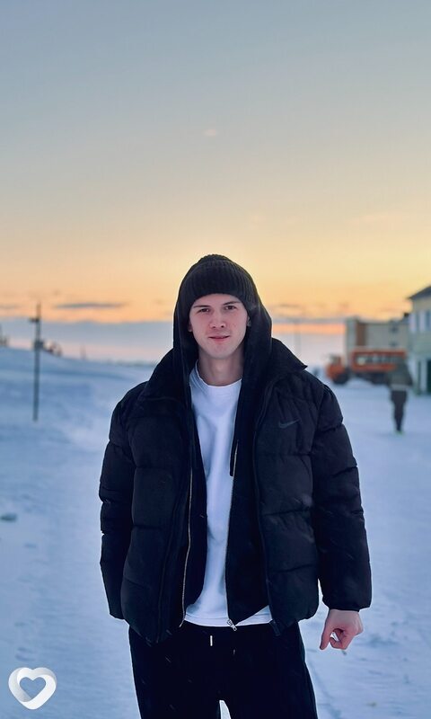 Станислав, 27, Ейске — анкета №3726653