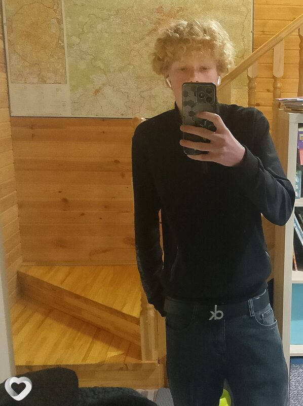 Виктор, 20, Москве — анкета №3727523