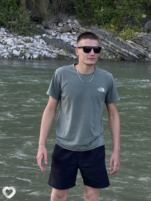 Кирилл, 23, Смоленске — анкета №3727988