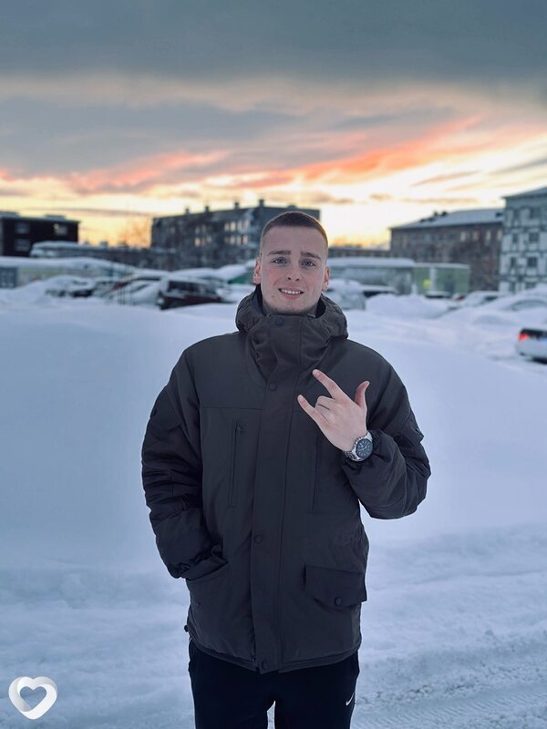 Владислав, 25, Калининграде — анкета №3728029