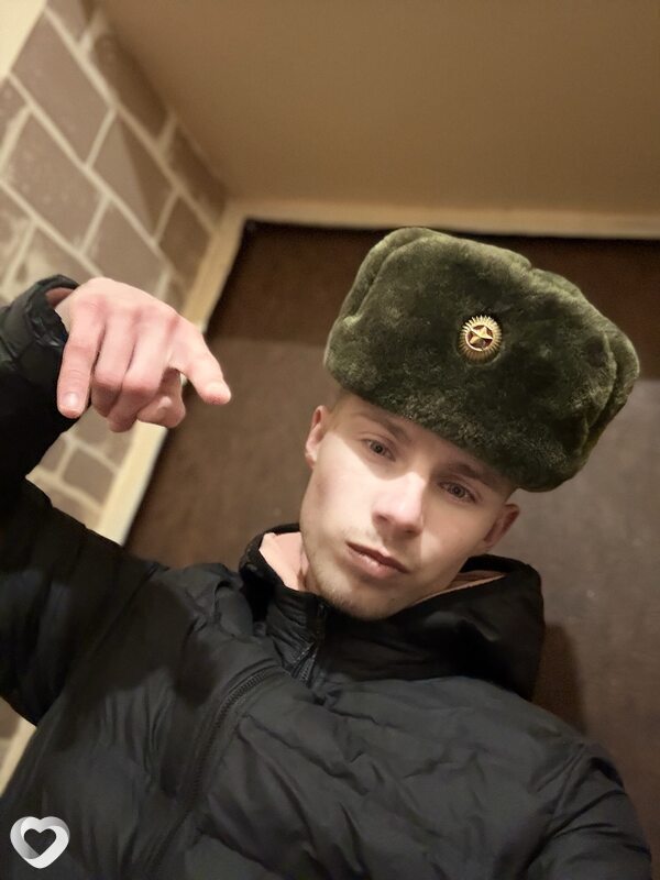 Илья, 19, Минске — анкета №3728328