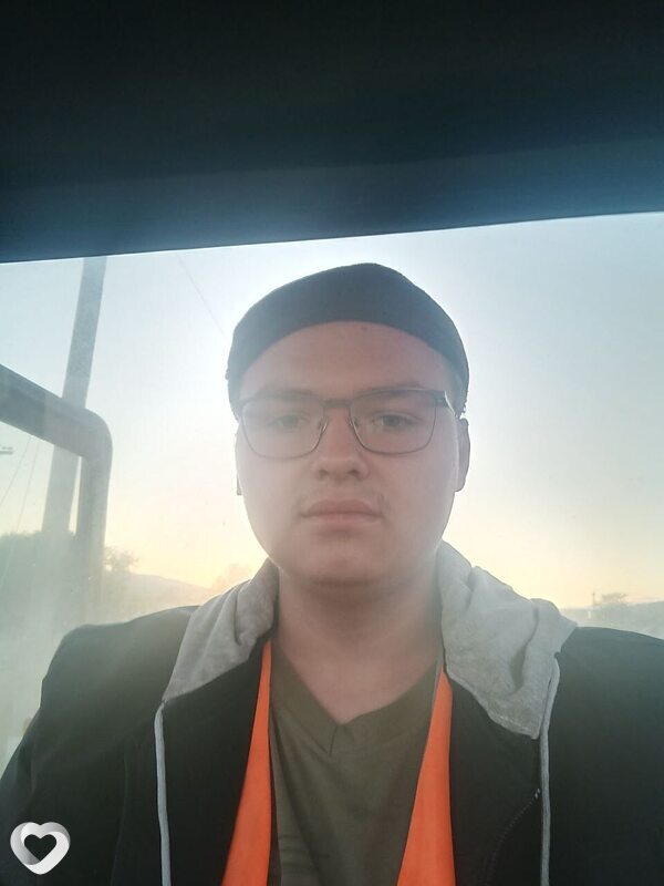 Михаил, 20, Армавире — анкета №3729087