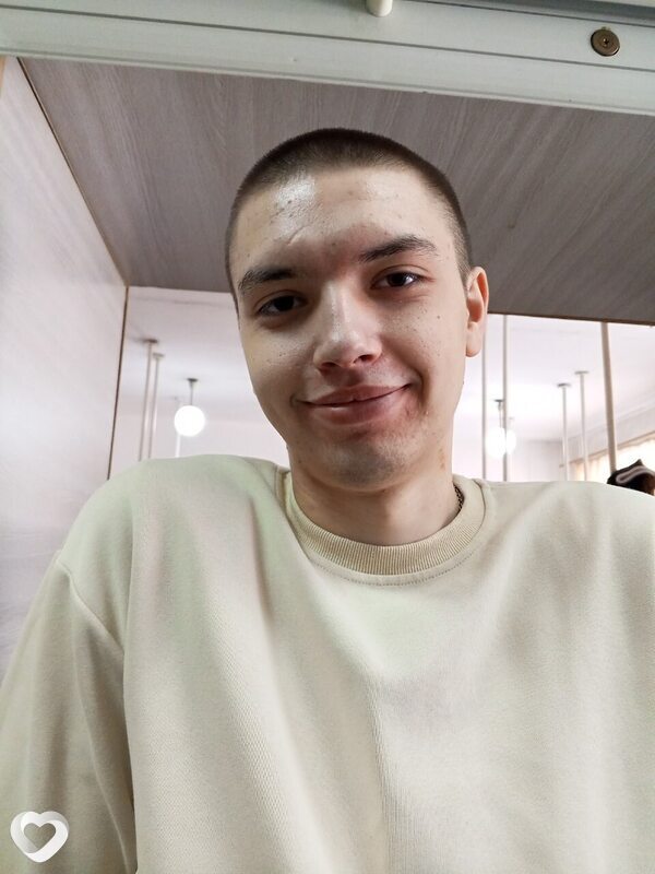 Толя, 21, Уссурийске — анкета №3729098