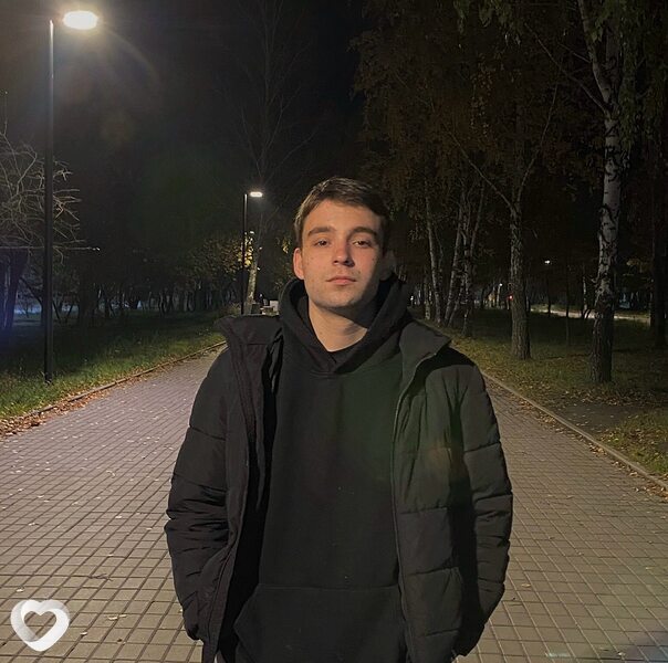 Александр, 21, Красноярске — анкета №3729128