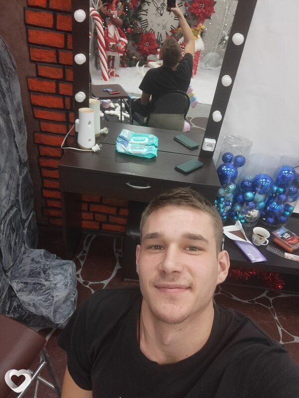 Александр, 24, Саратове — анкета №3730464