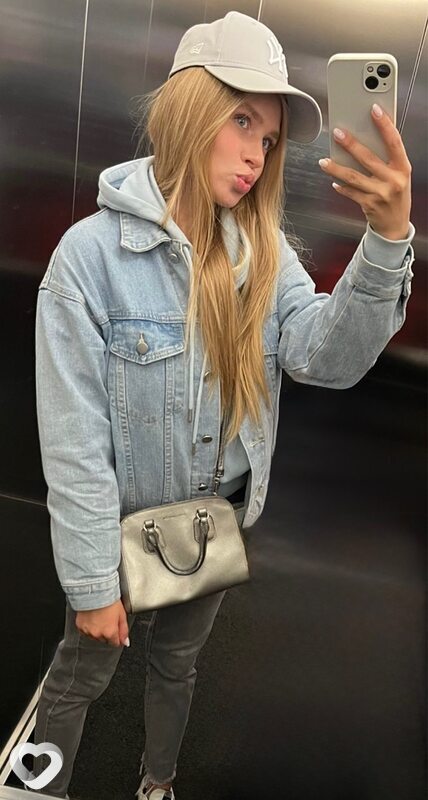 Юлия, 21, Белгороде — анкета №3730522