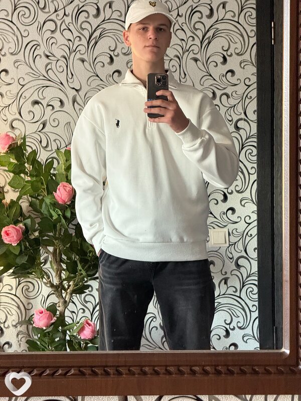 Даня, 18, Белгороде — анкета №3731680
