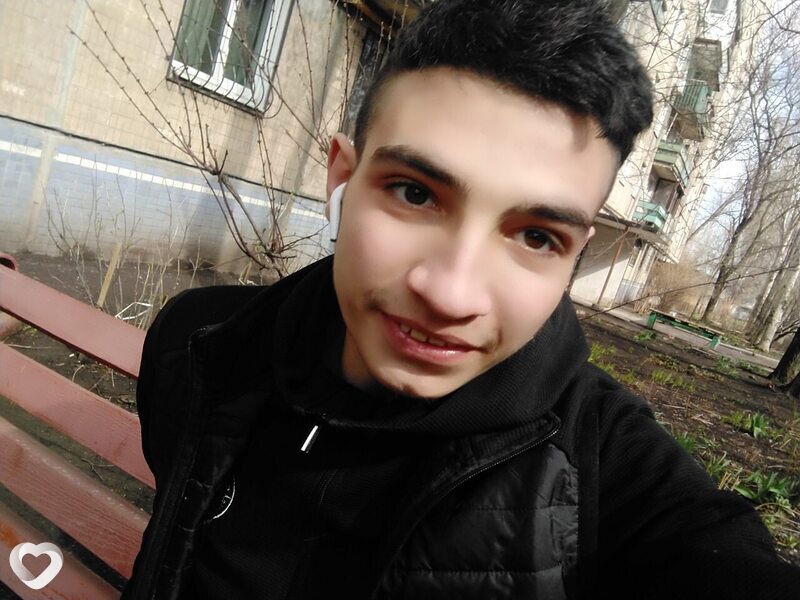 Данил, 18, Донецке — анкета №3731237
