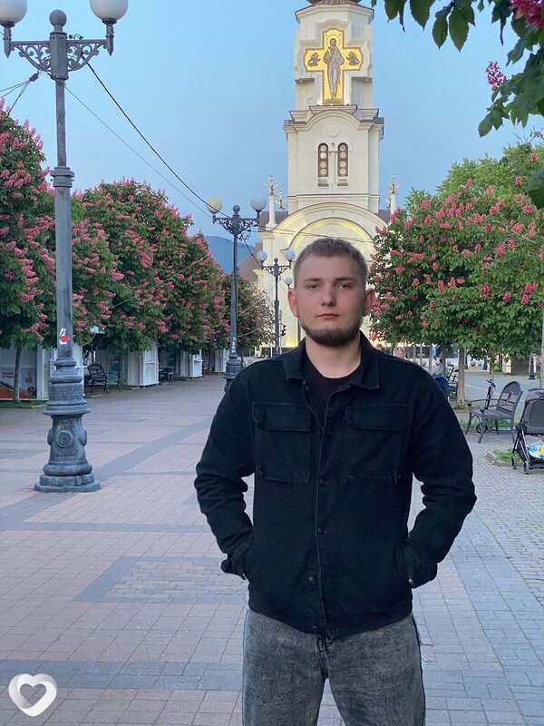 Михаил, 22, Новороссийске — анкета №3731818