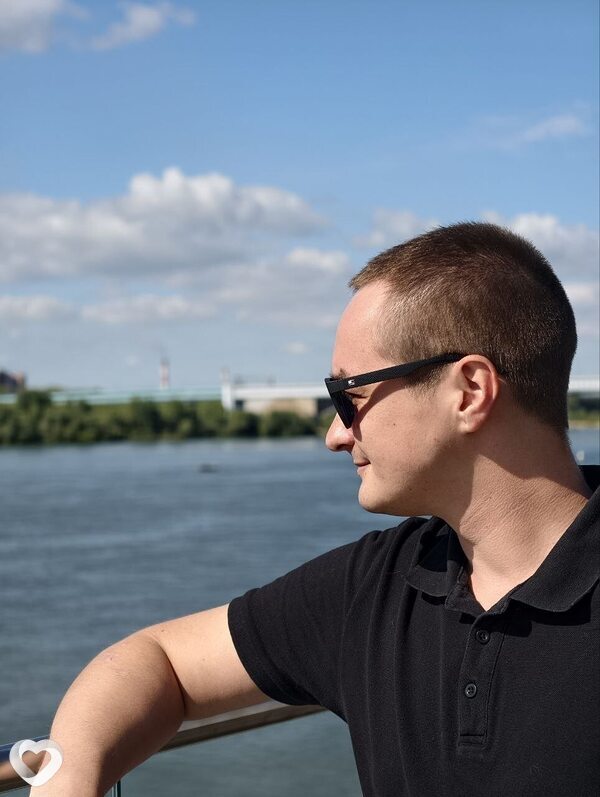 Илья, 28, Новосибирске — анкета №3732339