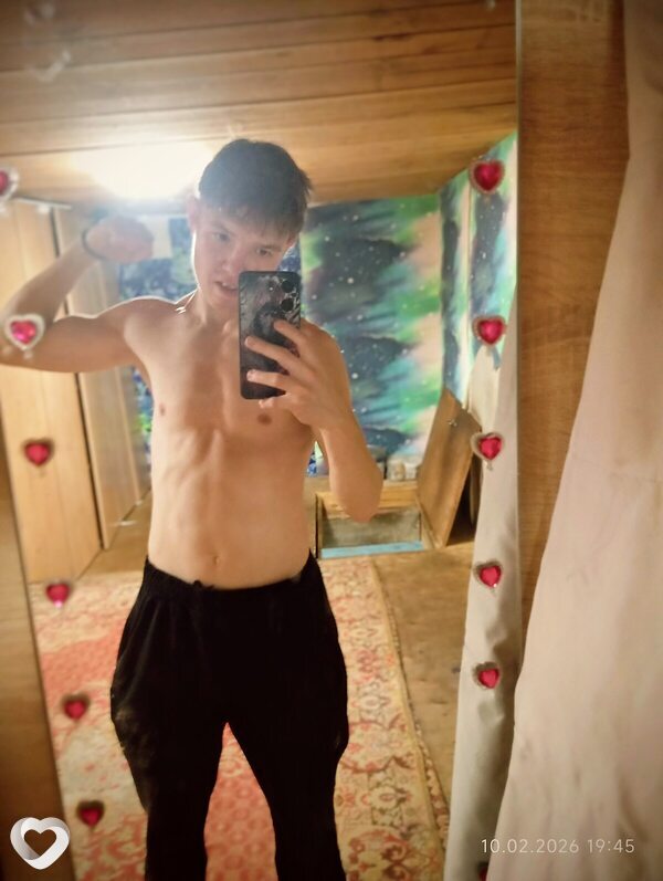 Илья, 18, Улан-Удэ — анкета №3732675