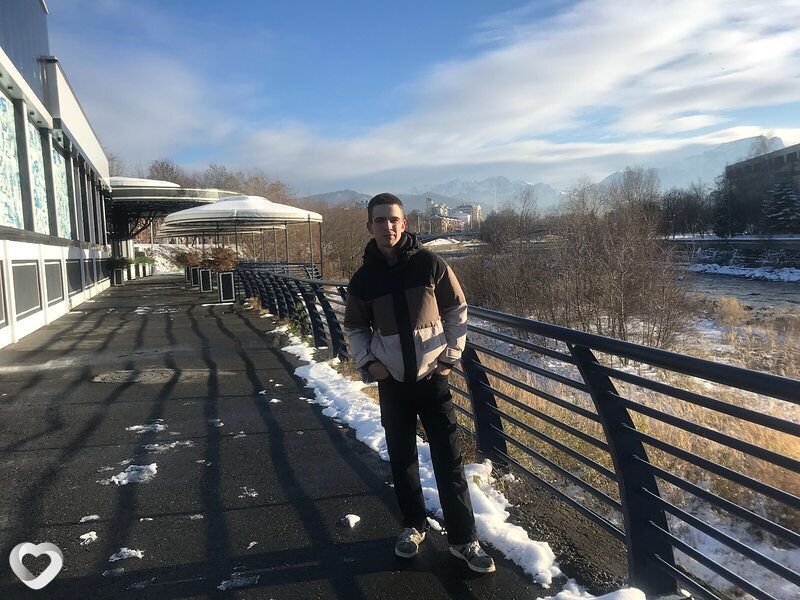 Максим, 22, Барнауле — анкета №3732616