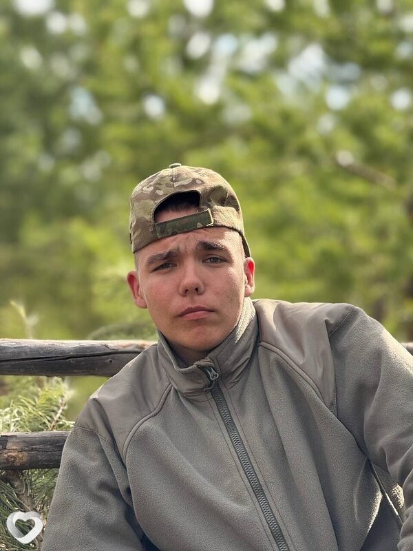 Денис, 23, Луге — анкета №3732844