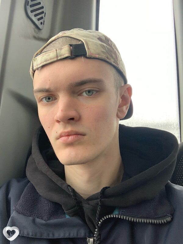 Дмитрий, 20, Калининграде — анкета №3733125