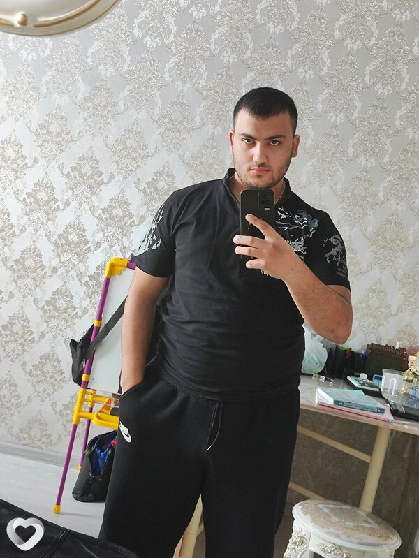 Armen, 18, Саратове — анкета №3733669