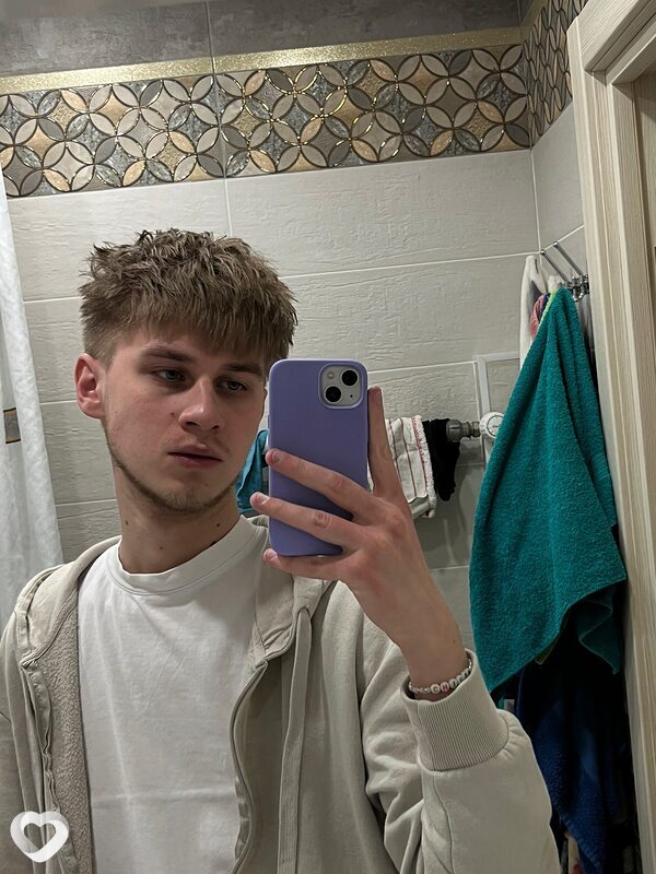 Кирилл, 20, Барановичах — анкета №3733217