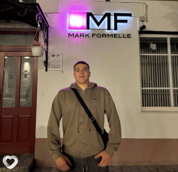 Дмитрий, 20, Пинске — анкета №3733709