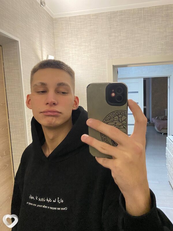 Дима, 21, Москве — анкета №3733888