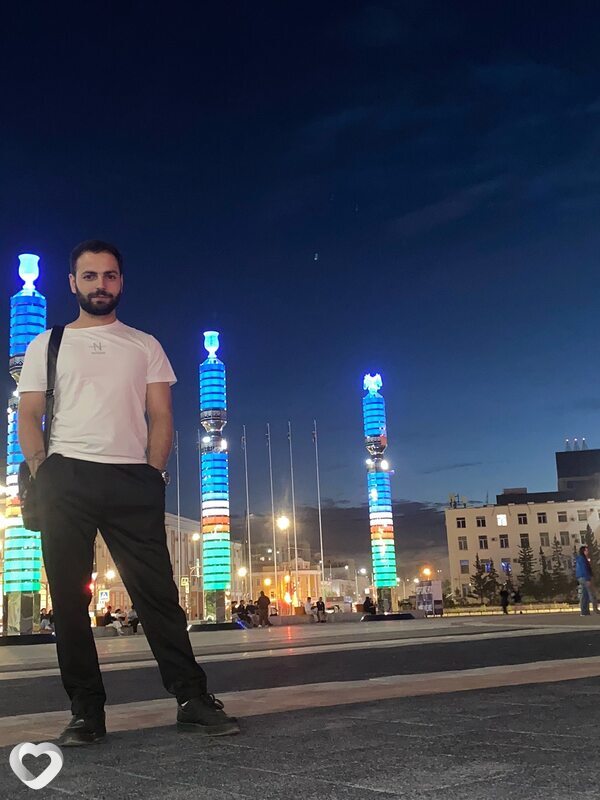 Hovo, Степанаван