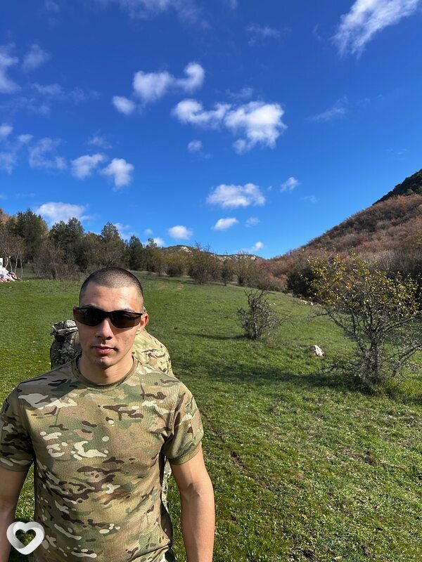 Артем, 21, Севастополе — анкета №3737457