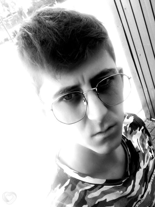 Давид, 27, Ростове-на-Дону — анкета №3736867