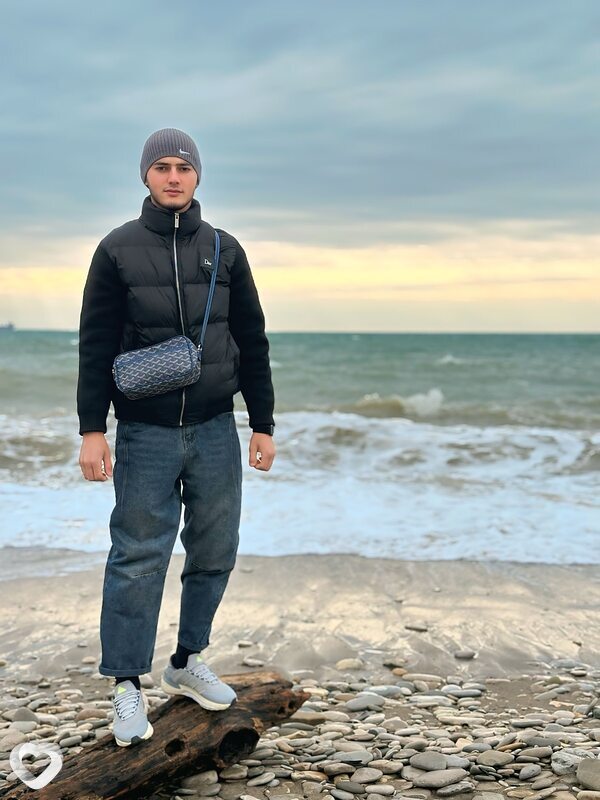 Шохбоз, 20, Туапсе — анкета №3736992