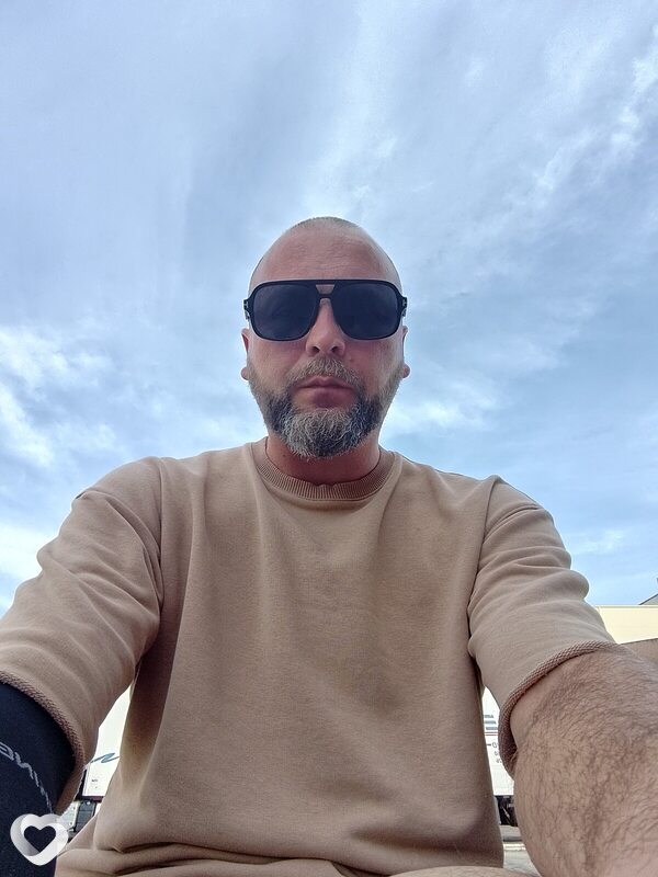 Alex, 40, Старом Осколе — анкета №3737159