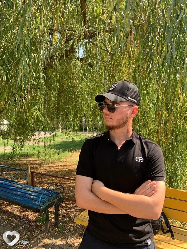Кирилл, 24, Шахтах — анкета №3737801