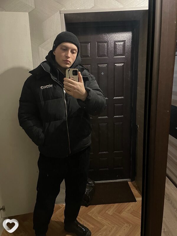 Виталий, 21, Волгограде — анкета №3738173
