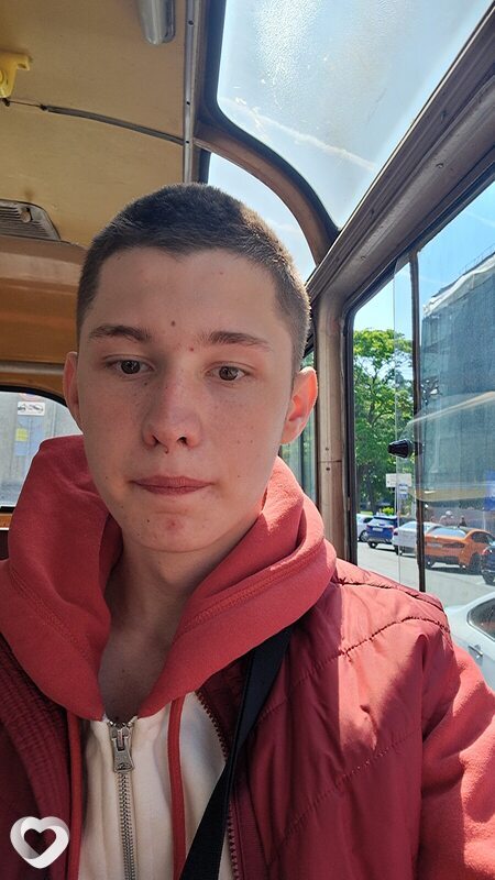 Максим, 19, Новосибирске — анкета №3739557
