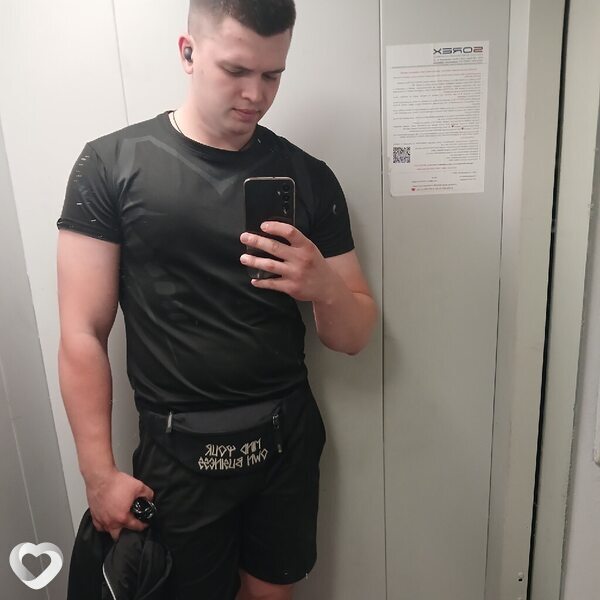 Михаил, 26, Москве — анкета №3740423