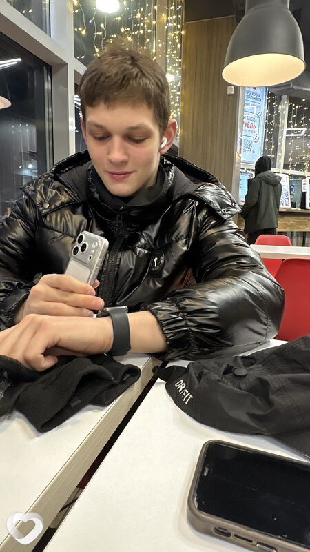 Кирилл, 18, Москве — анкета №3740654