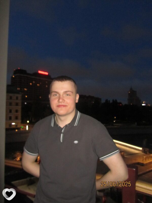Александр, 19, Москве — анкета №3740795