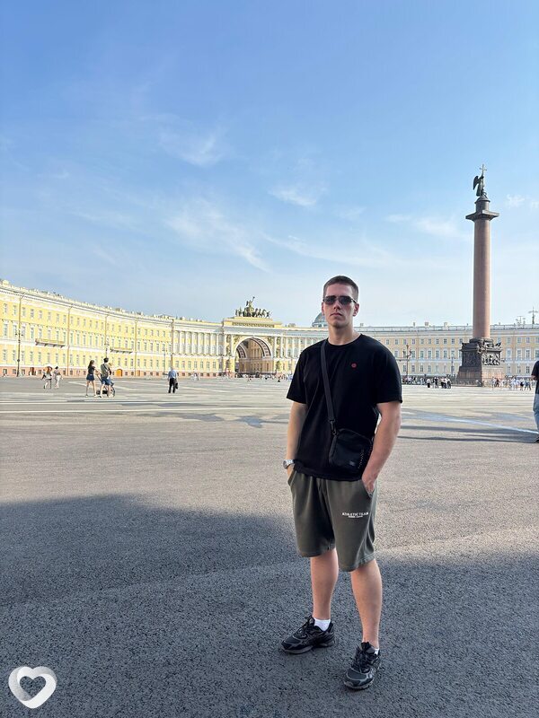 Артём, 22, Калуге — анкета №3742693