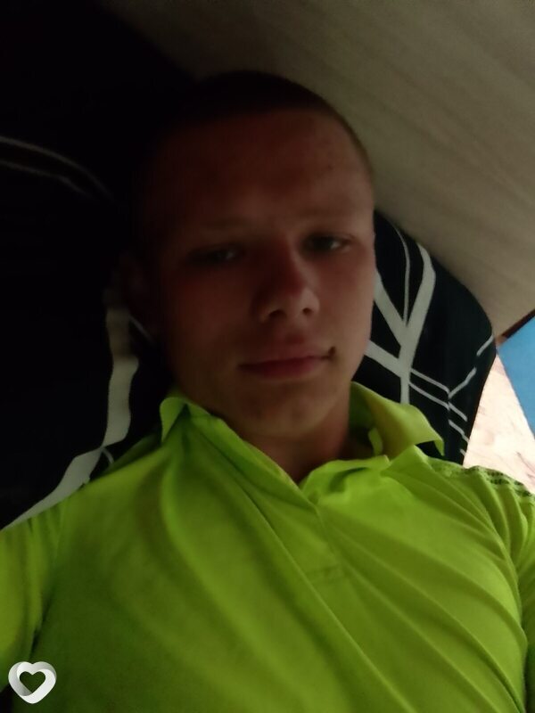 Артём, 20, Усолье-Сибирское — анкета №3743243