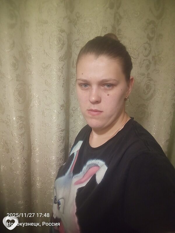Юля, 27, Новокузнецке — анкета №3743670